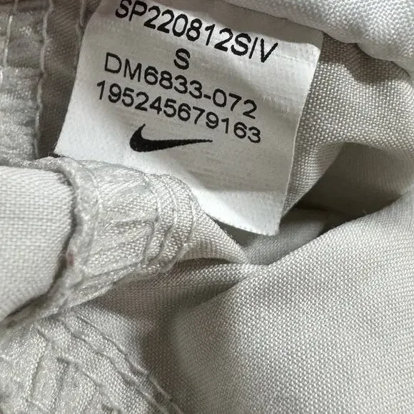 Nike Sport Essentials Mens Small Woven Utility Shorts Beige Khaki Cargo 8 in - Picture 4 of 9